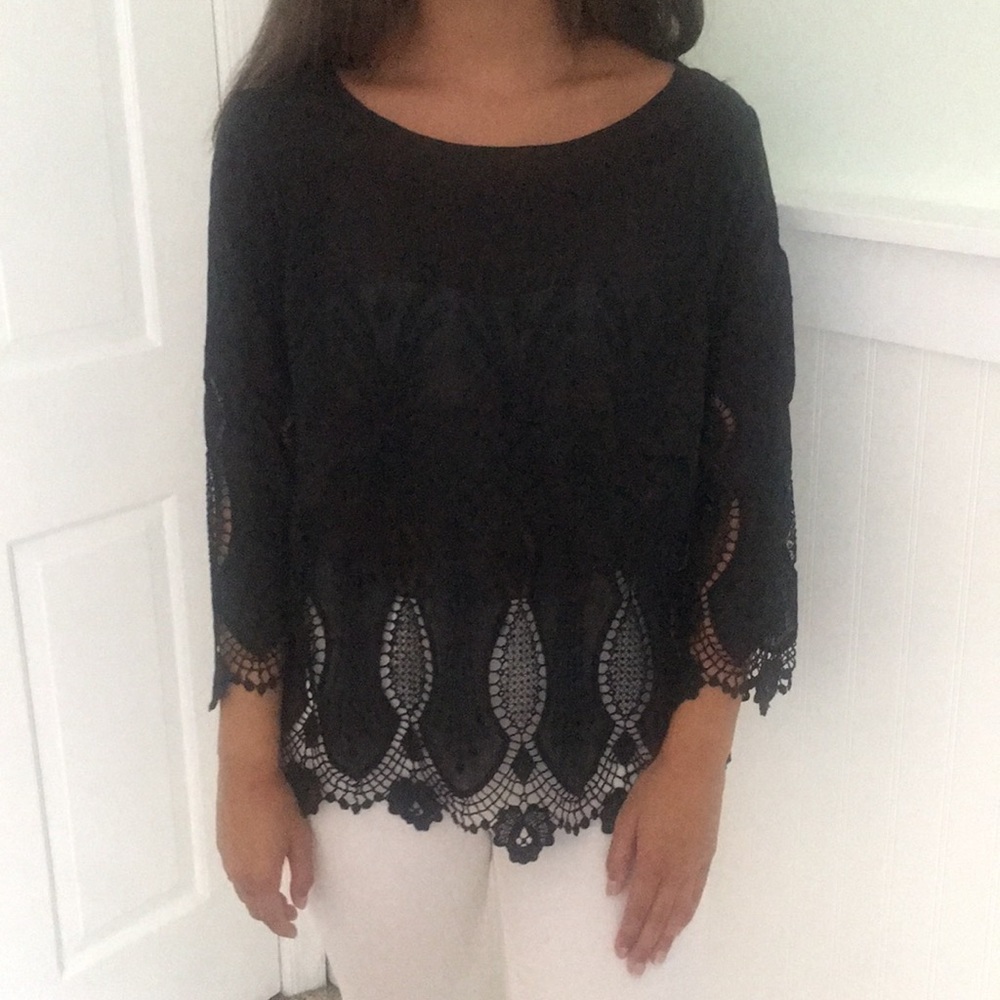 Quarter sleeve top